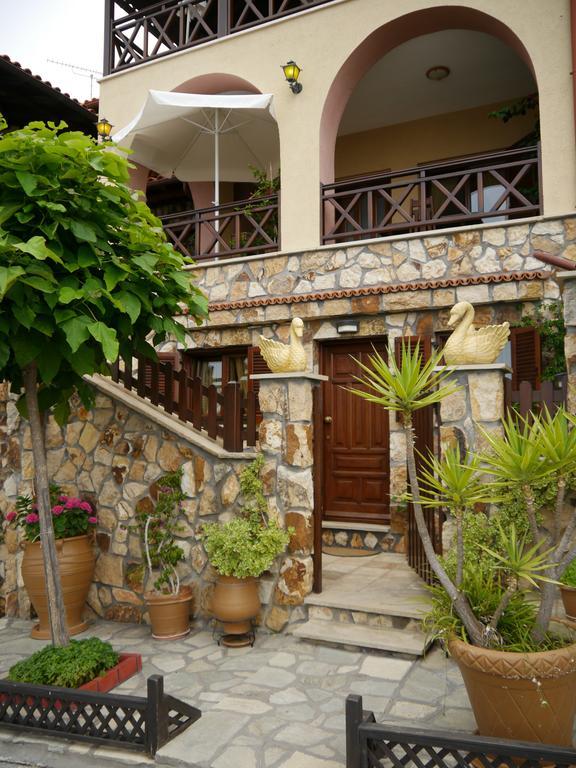 Dione Apartments Uranúpoli Kültér fotó