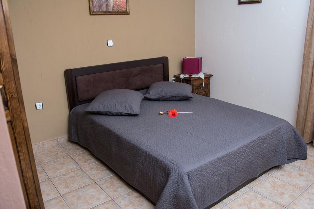 Dione Apartments Uranúpoli Kültér fotó